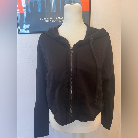 Alo Yoga Cropped Full Zip Hoodie Raw Edge Black Small - Picture 1 of 4
